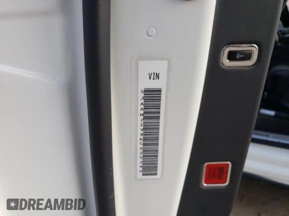 ✅ 2019 Bentley Bentayga V8 • VIN: SJAAM2ZV4KC025246 • Lot: 88336735. Listed on Copart with Not provided. Free auction sales archive from the USA and detailed vehicle history report at DreamBid. Image 13.