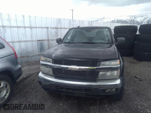 ✅ 2004 Chevrolet Colorado LS Z71 • VIN: 1GCDT196948105715 • Lot: 31924071. Listed on IAAI with 326 mi. Free auction sales archive from the USA and detailed vehicle history report at DreamBid. Image 6.