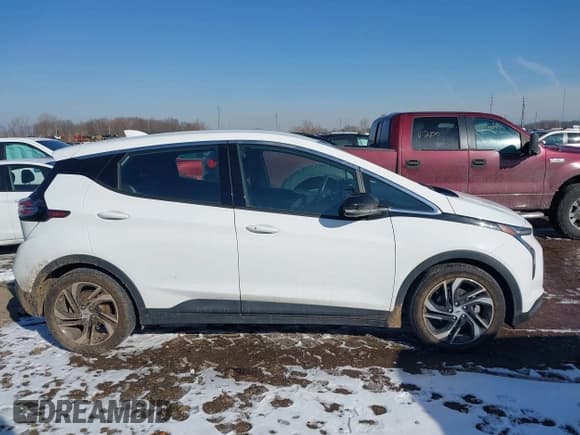✅ 2023 Chevrolet Bolt EV 2LT • VIN: 1G1FX6S03P4115015 • Lot: 41544105. Wystawiony na IAAI z przebiegiem 22 964 mil. Bezpłatny archiwum sprzedaży aukcyjnych z USA i szczegółowy raport historii pojazdu na DreamBid. Zdjęcie 13.