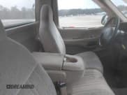 ✅ 1997 Ford F-150 • VIN: 1FTDF1762VNC69885 • Lot: 41845528. Wystawiony na IAAI z przebiegiem 181 385 mil. Bezpłatny archiwum sprzedaży aukcyjnych z USA i szczegółowy raport historii pojazdu na DreamBid. Zdjęcie 8.