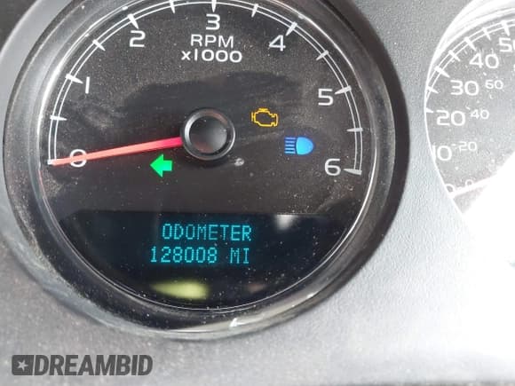 ✅ 2008 Chevrolet Silverado 1500 • VIN: 1GCEC19YX8Z293442 • Lot: 41645039. Wystawiony na IAAI z przebiegiem 128 008 mil. Bezpłatny archiwum sprzedaży aukcyjnych z USA i szczegółowy raport historii pojazdu na DreamBid. Zdjęcie 16.