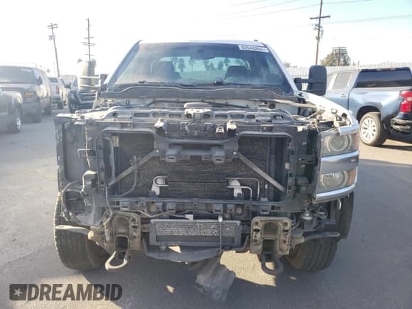 ✅ 2015 Chevrolet Silverado 2500HD Work Truck • VIN: 1GC2CUEG3FZ549595 • Lot: 82048864. Listed on Copart with 282,666 mi. Free auction sales archive from the USA and detailed vehicle history report at DreamBid. Image 5.