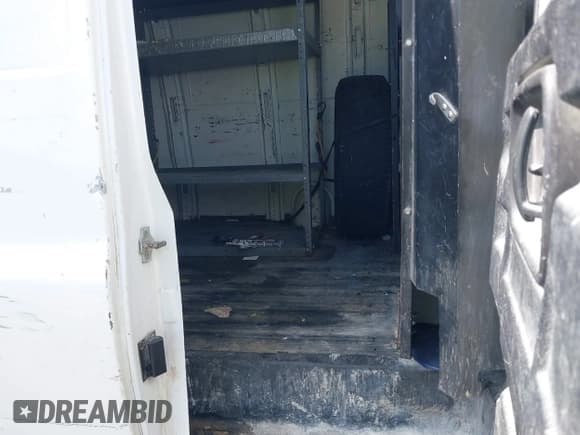 ✅ 2009 Chevrolet Express Cargo • VIN: 1GCGG25C191184204 • Lot: 42549573. Listed on IAAI with 258,740 mi. Free auction sales archive from the USA and detailed vehicle history report at DreamBid. Image 8.