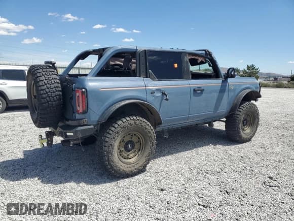 ✅ 2023 Ford Bronco • VIN: 1FMEE5DP8PLC10572 • Lot: 67144515. Wystawiony na Copart z przebiegiem 26 023 mil. Bezpłatny archiwum sprzedaży aukcyjnych z USA i szczegółowy raport historii pojazdu na DreamBid. Zdjęcie 3.
