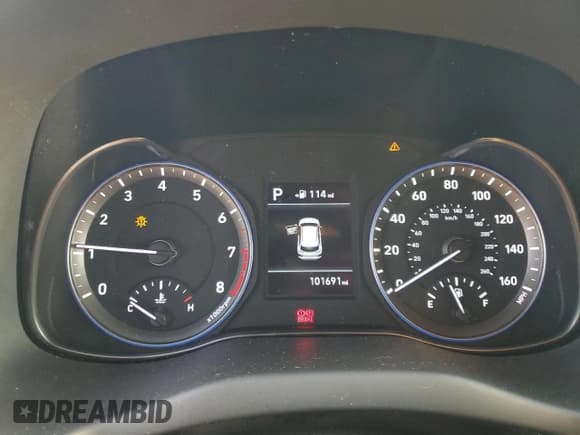 ✅ 2018 Hyundai Kona SEL • VIN: KM8K22AA4JU137499 • Лот: 71777324. Опубликован ранее на Copart с пробегом 101 691 миль. Бесплатный доступ к архиву аукционных продаж из США и подробный отчёт об истории автомобиля на DreamBid. Изображение 9.