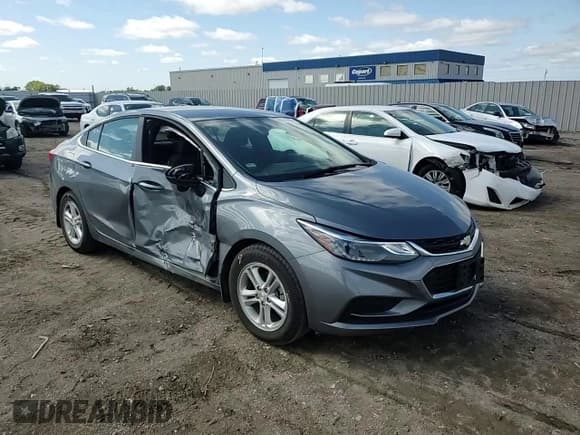 ✅ 2018 Chevrolet Cruze LT • VIN: 1G1BE5SM6J7167293 • Lot: 80909685. Listed on Copart with 39,452 mi. Free auction sales archive from the USA and detailed vehicle history report at DreamBid. Image 13.