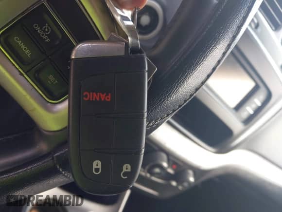 2015 Dodge Journey American Value z VIN 3C4PDCABXFT610861, wystawiony jako IAAI lot #43068421 z przebiegiem 153 937 mil mil oraz . Historia ofert i sprzedaży dostępna na DreamBid. Obrazek 11.