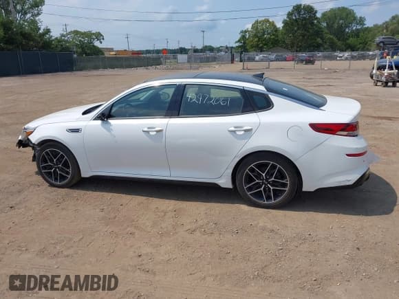 ✅ 2020 Kia Optima LX • VIN: 5XXGT4L35LG429625 • Lot: 42972061. Wystawiony na IAAI z przebiegiem 49 081 mil. Bezpłatny archiwum sprzedaży aukcyjnych z USA i szczegółowy raport historii pojazdu na DreamBid. Zdjęcie 14.