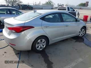 ✅ 2016 Hyundai Elantra SE • VIN: 5NPDH4AE7GH739925 • Lot: 43605930. Listed on IAAI with 106,418 mi. Free auction sales archive from the USA and detailed vehicle history report at DreamBid. Image 4.
