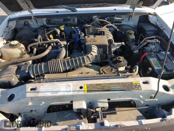 ✅ 2003 Mazda B-Series SX • VIN: 4F4YR12D63TM10780 • Lot: 43178077. Listed on IAAI with 146,401 mi. Free auction sales archive from the USA and detailed vehicle history report at DreamBid. Image 10.