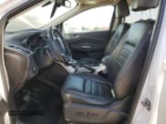 ✅ 2013 Ford Escape SEL • VIN: 1FMCU9H97DUA15436 • Lot: 70889285. Wystawiony na Copart z przebiegiem 159 242 mil. Bezpłatny archiwum sprzedaży aukcyjnych z USA i szczegółowy raport historii pojazdu na DreamBid. Zdjęcie 7.