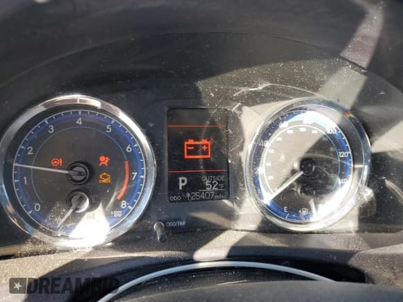 ✅ 2018 Toyota Corolla LE • VIN: 5YFBURHE7JP773167 • Лот: 90763815. Опубликован ранее на Copart с пробегом 125 407 миль. Бесплатный доступ к архиву аукционных продаж из США и подробный отчёт об истории автомобиля на DreamBid. Изображение 9.