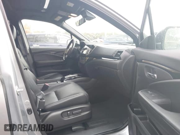 ✅ 2019 Honda Passport Touring • VIN: 5FNYF8H99KB011697 • Лот: 43482238. Опубликован ранее на IAAI с пробегом 42 887 миль. Бесплатный доступ к архиву аукционных продаж из США и подробный отчёт об истории автомобиля на DreamBid. Изображение 5.