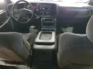 ✅ 2004 Chevrolet Silverado 1500 LS • VIN: 2GCEK13T941302313 • Lot: 43165525. Wystawiony na Copart z przebiegiem 185 885 mil. Bezpłatny archiwum sprzedaży aukcyjnych z USA i szczegółowy raport historii pojazdu na DreamBid. Zdjęcie 8.