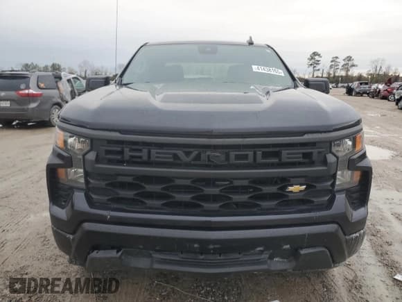 ✅ 2022 Chevrolet Silverado 1500 Work Truck • VIN: 1GCPAAEK6NZ529421 • Lot: 41438165. Wystawiony na Copart z przebiegiem 48 982 mil. Bezpłatny archiwum sprzedaży aukcyjnych z USA i szczegółowy raport historii pojazdu na DreamBid. Zdjęcie 5.