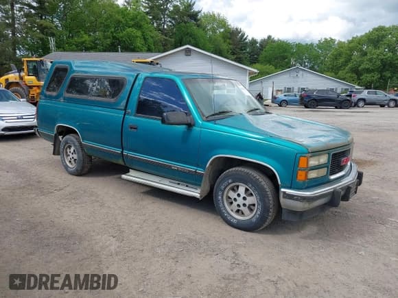 ✅ 1995 GMC Sierra 1500 • VIN: 1GTEC14K9SZ528472 • Lot: 42264927. Wystawiony na IAAI z przebiegiem 108 792 mil. Bezpłatny archiwum sprzedaży aukcyjnych z USA i szczegółowy raport historii pojazdu na DreamBid. Zdjęcie 1.