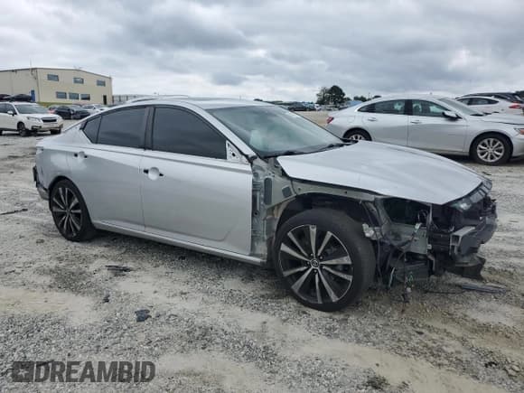 ✅ 2020 Nissan Altima SR • VIN: 1N4BL4CV6LC261270 • Lot: 81843725. Wystawiony na Copart z przebiegiem 61 897 mil. Bezpłatny archiwum sprzedaży aukcyjnych z USA i szczegółowy raport historii pojazdu na DreamBid. Zdjęcie 4.