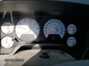 ✅ 2007 Dodge 1500 ST • VIN: 1D7HA18K77J572902 • Лот: 77627844. Опубликован ранее на Copart с пробегом 123 796 миль. Бесплатный доступ к архиву аукционных продаж из США и подробный отчёт об истории автомобиля на DreamBid. Изображение 9.