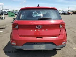 2021 Hyundai Venue SE z VIN KMHRB8A32MU121258, wystawiony jako Copart lot #55231654 z przebiegiem 28 738 mil mil oraz Szkoda całkowita • Salvage title. Historia ofert i sprzedaży dostępna na DreamBid. Obrazek 6.