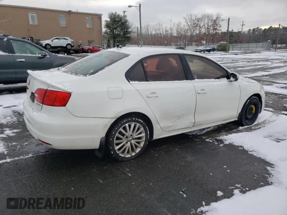 ✅ 2012 Volkswagen Jetta SEL • VIN: 3VWLP7AJ5CM411496 • Lot: 87673535. Listed on Copart with 135,397 mi. Free auction sales archive from the USA and detailed vehicle history report at DreamBid. Image 3.