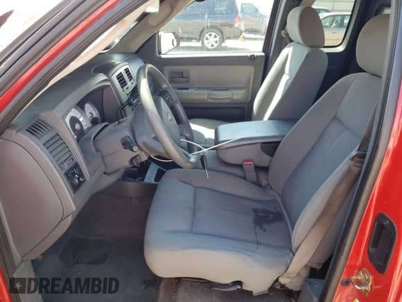 2006 Dodge Dakota SLT with VIN 1D7HW42N56S704277, listed as a Copart auction lot 55335835 with 192,724 mi miles and Salvage title. Bid and sale history available at DreamBid. Image 7.