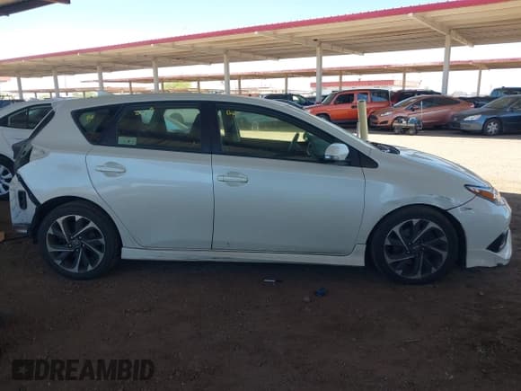 ✅ 2018 Toyota Corolla • VIN: JTNKARJE1JJ572139 • Lot: 42565458. Wystawiony na IAAI z przebiegiem 147 696 mil. Bezpłatny archiwum sprzedaży aukcyjnych z USA i szczegółowy raport historii pojazdu na DreamBid. Zdjęcie 14.