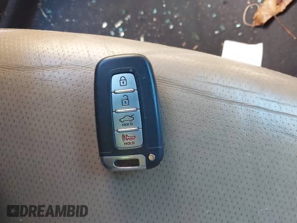 2011 Hyundai Sonata Limited z VIN 5NPEC4AC1BH242203, wystawiony jako IAAI lot #43608215 z przebiegiem 150 438 mil mil oraz . Historia ofert i sprzedaży dostępna na DreamBid. Obrazek 11.