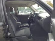 ✅ 2011 Jeep Patriot Sport • VIN: 1J4NF1GBXBD107533 • Лот: 43239386. Опубликован ранее на IAAI с пробегом 98 000 миль. Бесплатный доступ к архиву аукционных продаж из США и подробный отчёт об истории автомобиля на DreamBid. Изображение 5.