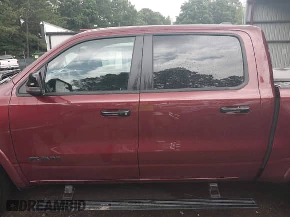 2023 Ram 1500 Limited с VIN 1C6SRFHM2PN509939, выставлен на аукционе IAAI как лот 42514018 с пробегом 31 669 миль миль и . История ставок и продаж доступна на DreamBid. Изображение 14.