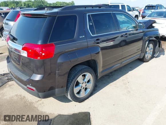 ✅ 2015 GMC Terrain SLE • VIN: 2GKALREK4F6371127 • Лот: 42682136. Опубликован ранее на IAAI с пробегом 112 503 миль. Бесплатный доступ к архиву аукционных продаж из США и подробный отчёт об истории автомобиля на DreamBid. Изображение 4.