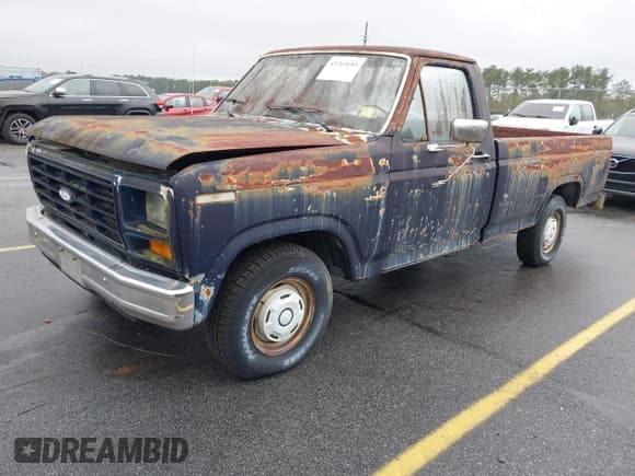 ✅ 1986 Ford F-150 • VIN: 2FTCF15Y2GCA74328 • Lot: 43769195. Wystawiony na IAAI z przebiegiem 103 245 mil. Bezpłatny archiwum sprzedaży aukcyjnych z USA i szczegółowy raport historii pojazdu na DreamBid. Zdjęcie 2.