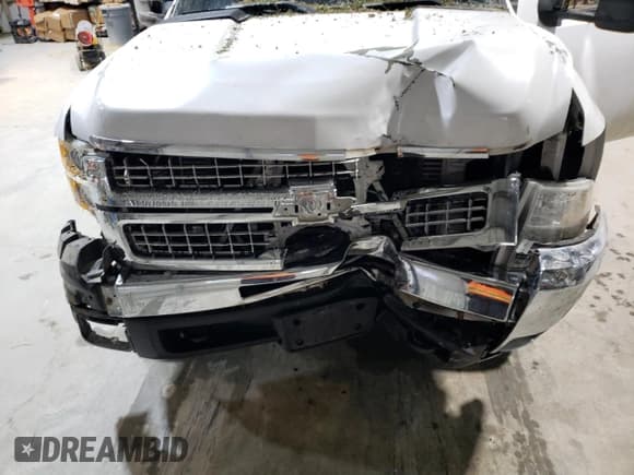 ✅ 2007 Chevrolet Silverado 2500HD 2LT • VIN: 1GCHK29647E507044 • Lot: 87884685. Wystawiony na Copart z przebiegiem Nie podano. Bezpłatny archiwum sprzedaży aukcyjnych z USA i szczegółowy raport historii pojazdu na DreamBid. Zdjęcie 11.