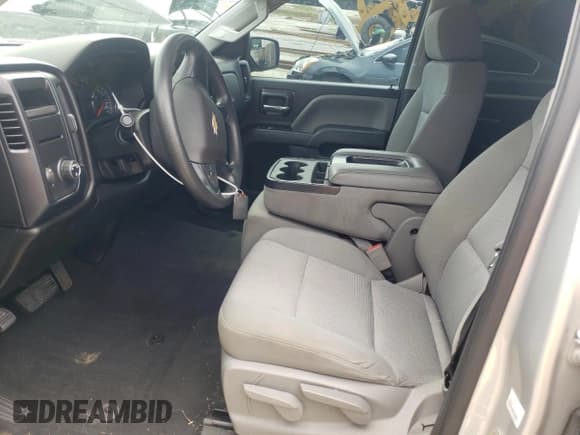 ✅ 2018 Chevrolet Silverado 1500 Custom • VIN: 3GCPCPEC2JG576316 • Лот: 70363234. Опубликован ранее на Copart с пробегом 123 440 миль. Бесплатный доступ к архиву аукционных продаж из США и подробный отчёт об истории автомобиля на DreamBid. Изображение 7.