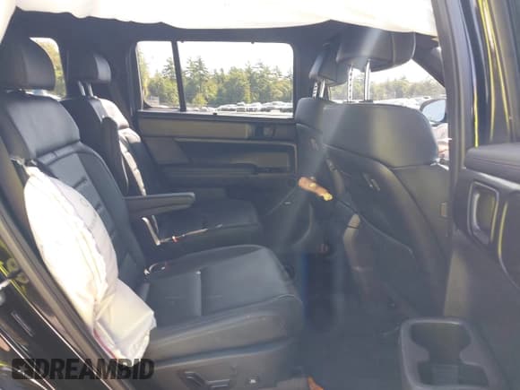 ✅ 2024 Hyundai Santa Fe Calligraphy • VIN: 5NMP5DGL4RH062912 • Lot: 43198671. Listed on IAAI with 13,068 mi. Free auction sales archive from the USA and detailed vehicle history report at DreamBid. Image 8.