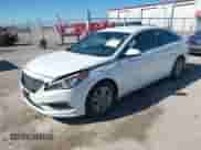 2017 Hyundai Sonata Eco с VIN 5NPE24AA9HH494887, выставлен на аукционе IAAI как лот 43499472 с пробегом 133 846 миль миль и . История ставок и продаж доступна на DreamBid. Изображение 2.