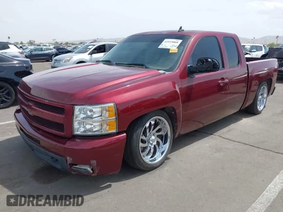 ✅ 2009 Chevrolet Silverado 1500 • VIN: 1GCEC39Y49Z189445 • Lot: 41933868. Wystawiony na IAAI z przebiegiem 209 596 mil. Bezpłatny archiwum sprzedaży aukcyjnych z USA i szczegółowy raport historii pojazdu na DreamBid. Zdjęcie 2.