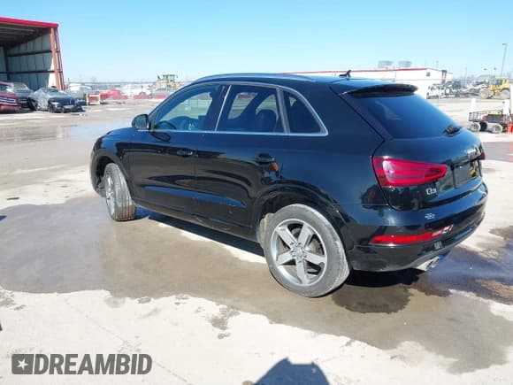 ✅ 2015 Audi Q3 Premium Plus • VIN: WA1BFCFS1FR001660 • Лот: 41640912. Опубликован ранее на IAAI с пробегом 139 515 миль. Бесплатный доступ к архиву аукционных продаж из США и подробный отчёт об истории автомобиля на DreamBid. Изображение 3.