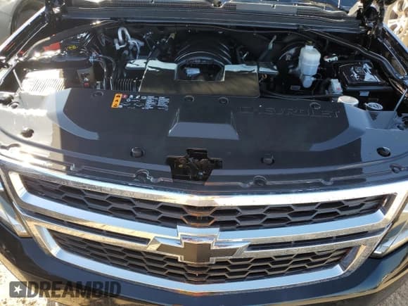 ✅ 2019 Chevrolet Suburban LT • VIN: 1GNSKHKC9KR374511 • Lot: 74765534. Wystawiony na Copart z przebiegiem 90 109 mil. Bezpłatny archiwum sprzedaży aukcyjnych z USA i szczegółowy raport historii pojazdu na DreamBid. Zdjęcie 12.