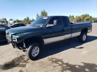 ✅ 2001 Dodge 2500 • VIN: 3B7KF23691G218700 • Lot: 80681015. Wystawiony na Copart z przebiegiem 161 010 mil. Bezpłatny archiwum sprzedaży aukcyjnych z USA i szczegółowy raport historii pojazdu na DreamBid. Zdjęcie 1.