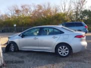 ✅ 2024 Toyota Corolla LE • VIN: 5YFB4MDEXRP108865 • Lot: 43606482. Wystawiony na IAAI z przebiegiem 37 176 mil. Bezpłatny archiwum sprzedaży aukcyjnych z USA i szczegółowy raport historii pojazdu na DreamBid. Zdjęcie 15.