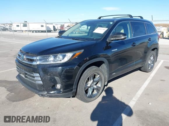 ✅ 2017 Toyota Highlander Hybrid Limited • VIN: 5TDDGRFH1HS035766 • Lot: 43589780. Listed on IAAI with 104,645 mi. Free auction sales archive from the USA and detailed vehicle history report at DreamBid. Image 17.