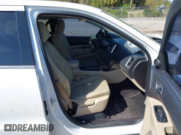 ✅ 2015 Dodge Durango SXT • VIN: 1C4RDHAG7FC169526 • Lot: 41802820. Wystawiony na IAAI z przebiegiem 210 700 mil. Bezpłatny archiwum sprzedaży aukcyjnych z USA i szczegółowy raport historii pojazdu na DreamBid. Zdjęcie 5.