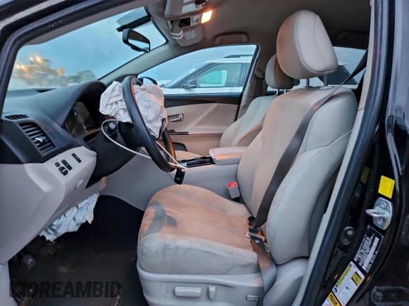 ✅ 2010 Toyota Venza • VIN: 4T3BK3BB9AU043302 • Lot: 93550345. Listed on Copart with 144,138 mi. Free auction sales archive from the USA and detailed vehicle history report at DreamBid. Image 7.