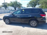✅ 2016 Nissan Pathfinder SV • VIN: 5N1AR2MMXGC601732 • Лот: 42911146. Опубликован ранее на IAAI с пробегом 80 058 миль. Бесплатный доступ к архиву аукционных продаж из США и подробный отчёт об истории автомобиля на DreamBid. Изображение 14.