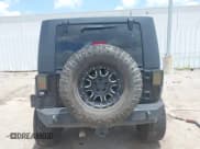 ✅ 2008 Jeep Wrangler Unlimited X • VIN: 1J4GA39148L560004 • Lot: 42523657. Wystawiony na IAAI z przebiegiem 116 619 mil. Bezpłatny archiwum sprzedaży aukcyjnych z USA i szczegółowy raport historii pojazdu na DreamBid. Zdjęcie 16.