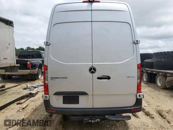 ✅ 2022 Mercedes-Benz Sprinter Cargo • VIN: W1Y4EDHY3NT087611 • Лот: 58386065. Опубликован ранее на Copart с пробегом Не указан. Бесплатный доступ к архиву аукционных продаж из США и подробный отчёт об истории автомобиля на DreamBid. Изображение 6.