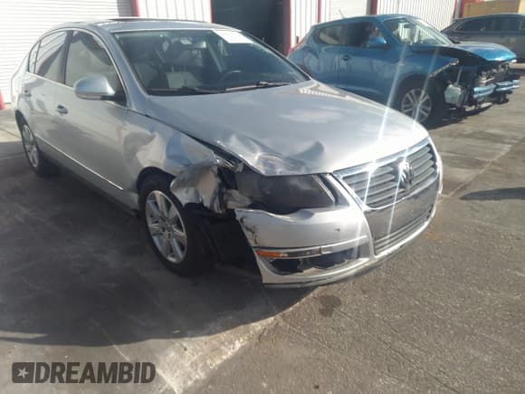 ✅ 2006 Volkswagen Passat Value Edition • VIN: WVWAK73C96P116603 • Lot: 42374232. Listed on IAAI with 152,331 mi. Free auction sales archive from the USA and detailed vehicle history report at DreamBid. Image 6.
