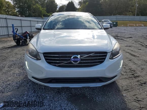 ✅ 2015 Volvo XC60 T6 Drive-E • VIN: YV449MDK6F2687134 • Lot: 90678325. Listed on Copart with 158,869 mi. Free auction sales archive from the USA and detailed vehicle history report at DreamBid. Image 5.