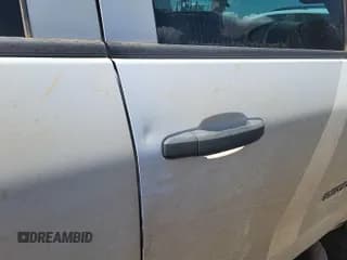 ✅ 2018 Chevrolet Silverado 2500HD Work Truck • VIN: 1GC2KUEG4JZ250113 • Lot: 42957137. Wystawiony na IAAI z przebiegiem 221 638 mil. Bezpłatny archiwum sprzedaży aukcyjnych z USA i szczegółowy raport historii pojazdu na DreamBid. Zdjęcie 1.