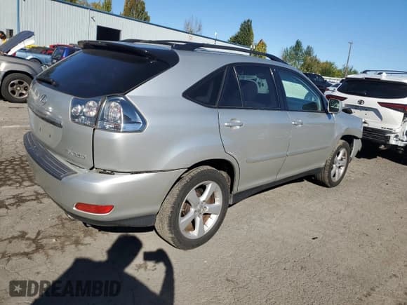✅ 2007 Lexus RX 350 • VIN: JTJHK31U372018813 • Lot: 85338325. Listed on Copart with 173,471 mi. Free auction sales archive from the USA and detailed vehicle history report at DreamBid. Image 3.